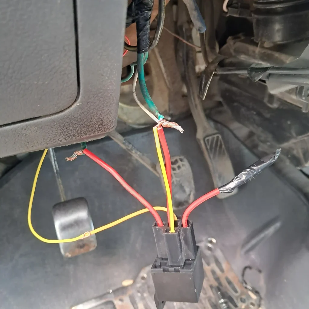 روش اتصال سیم های رله قطع برق خودرو